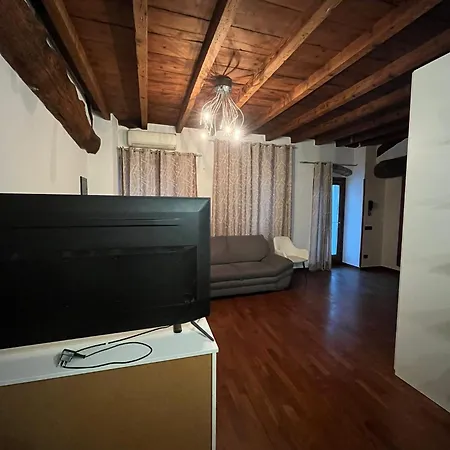 Iris - Spaziosa Casa Indipendente *