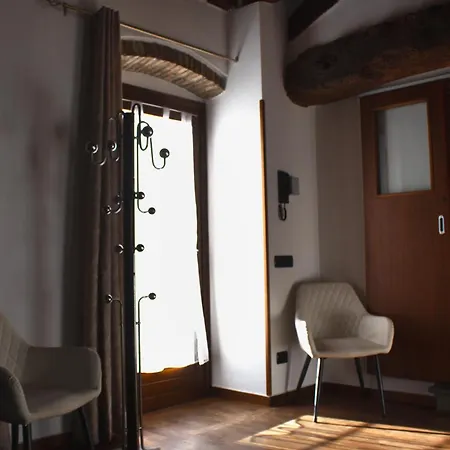 Appartement Iris Air Conditioning - Free Parking - Wifi - Self Check-in Bergamo