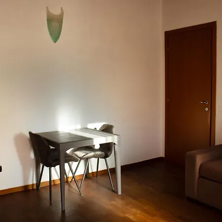 Iris Air Conditioning - Free Parking - Wifi - Self Check-in *