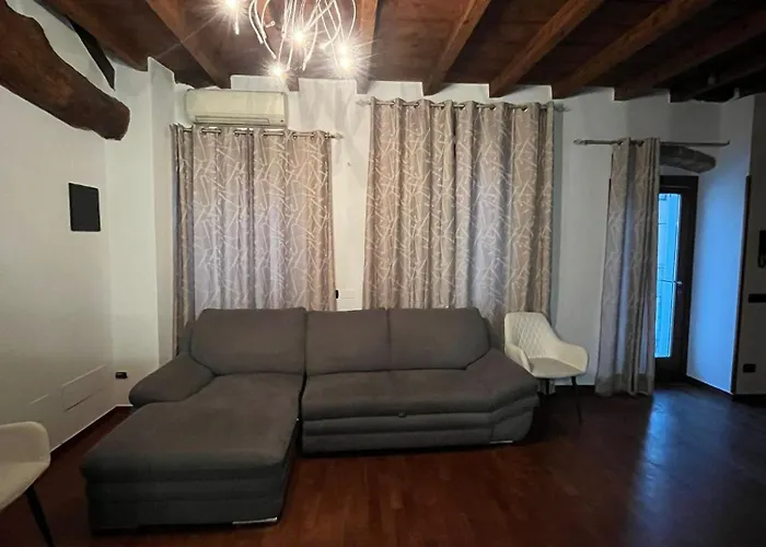 Iris - Spaziosa Casa Indipendente